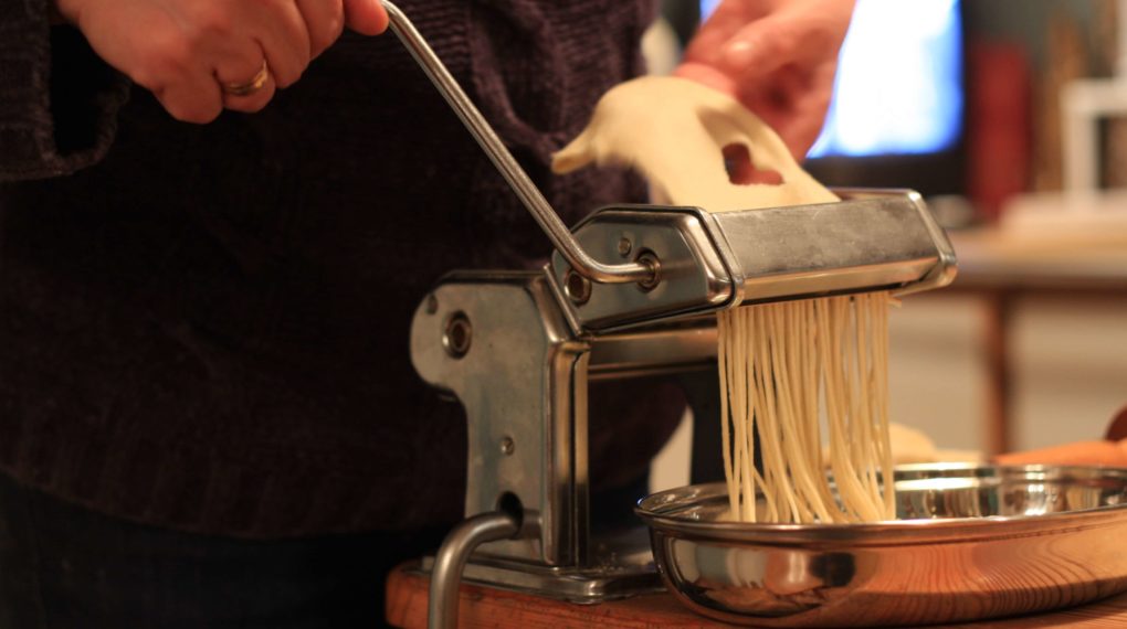 Best Pasta Maker Review - Top 14 List of [month] [year] 15